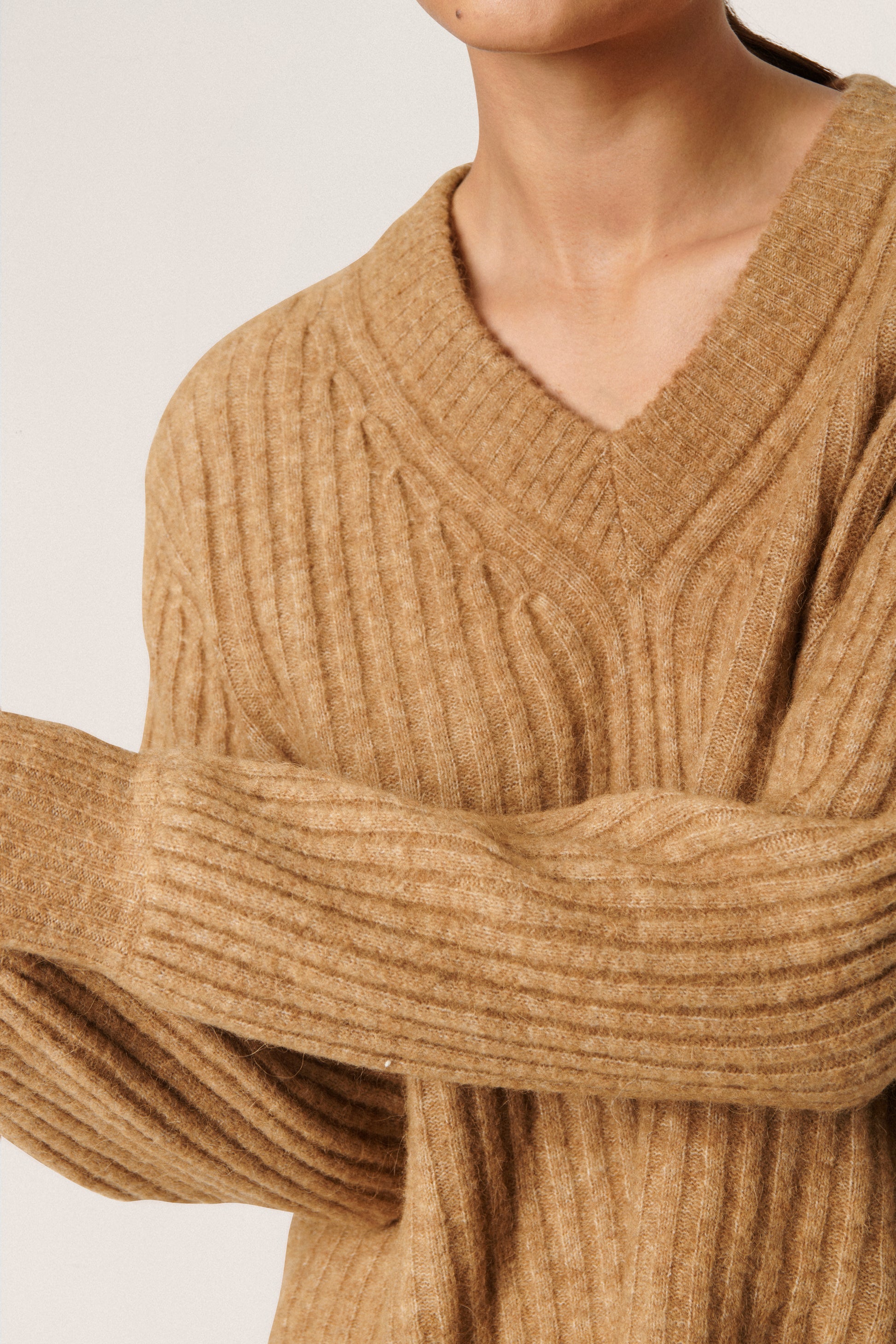 Anina V-Neck Pullover LS STUDIO Knit Tan Melange