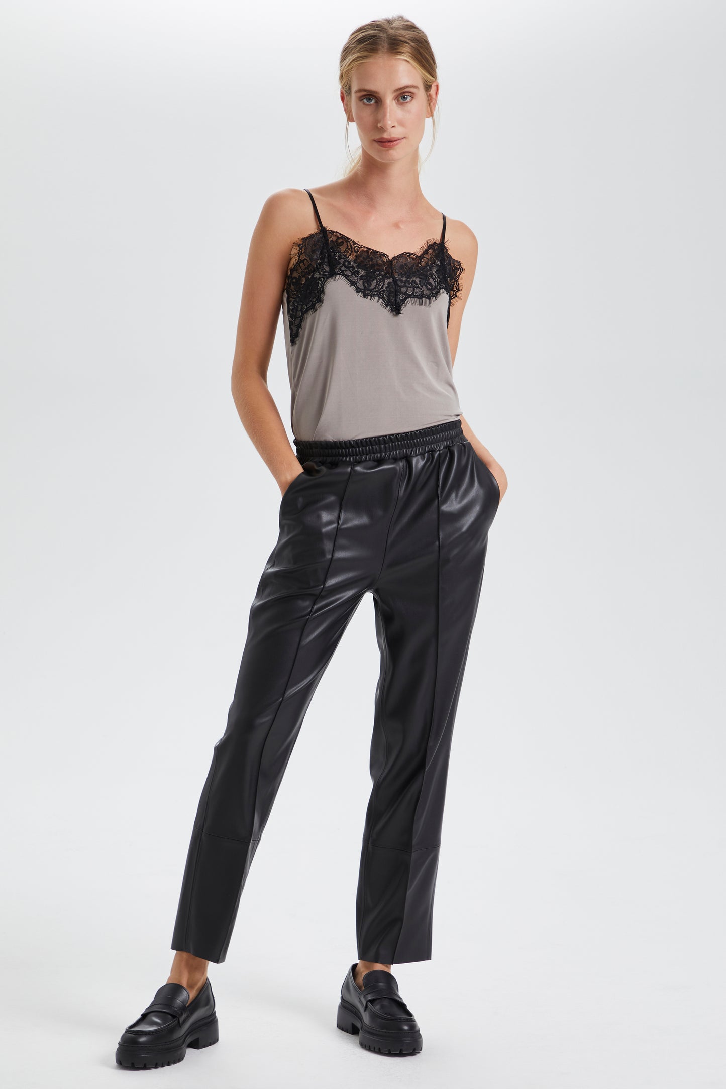 Clara Singlet Mourning Dove with black lace