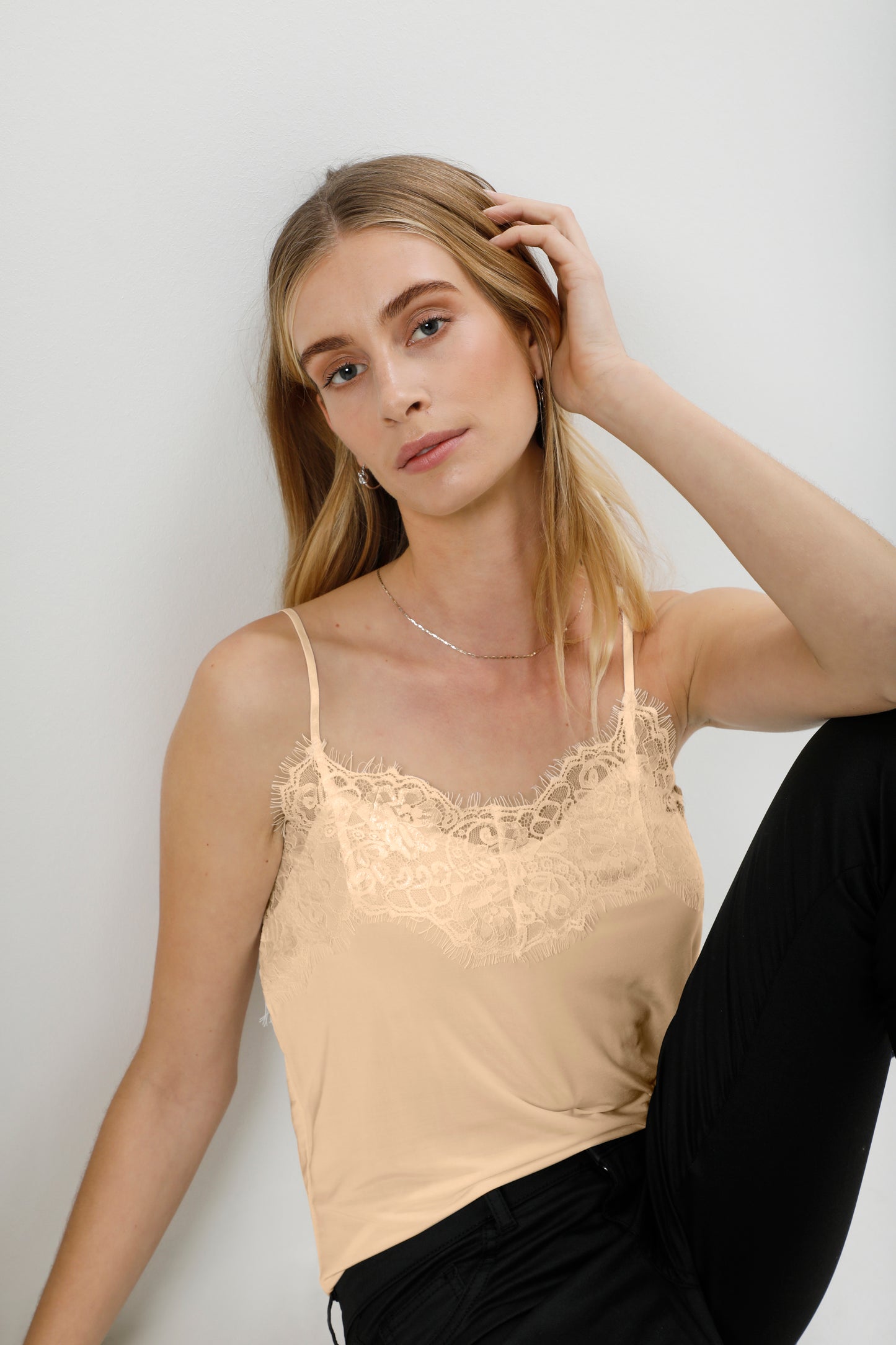 Clara Singlet Broken White