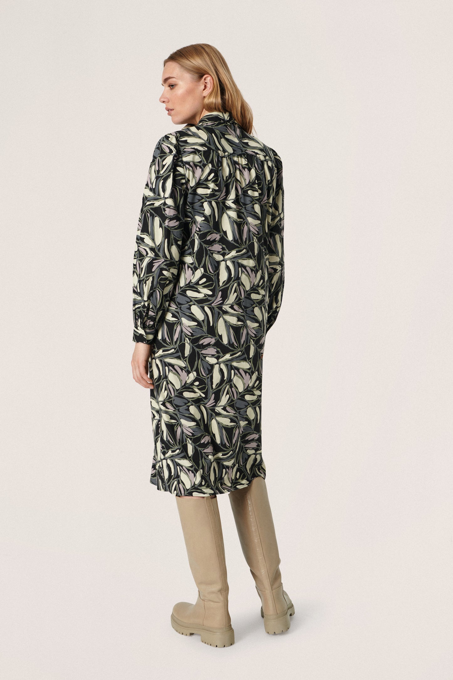 Frankie Shirt Dress Dresses Black Leaf Print