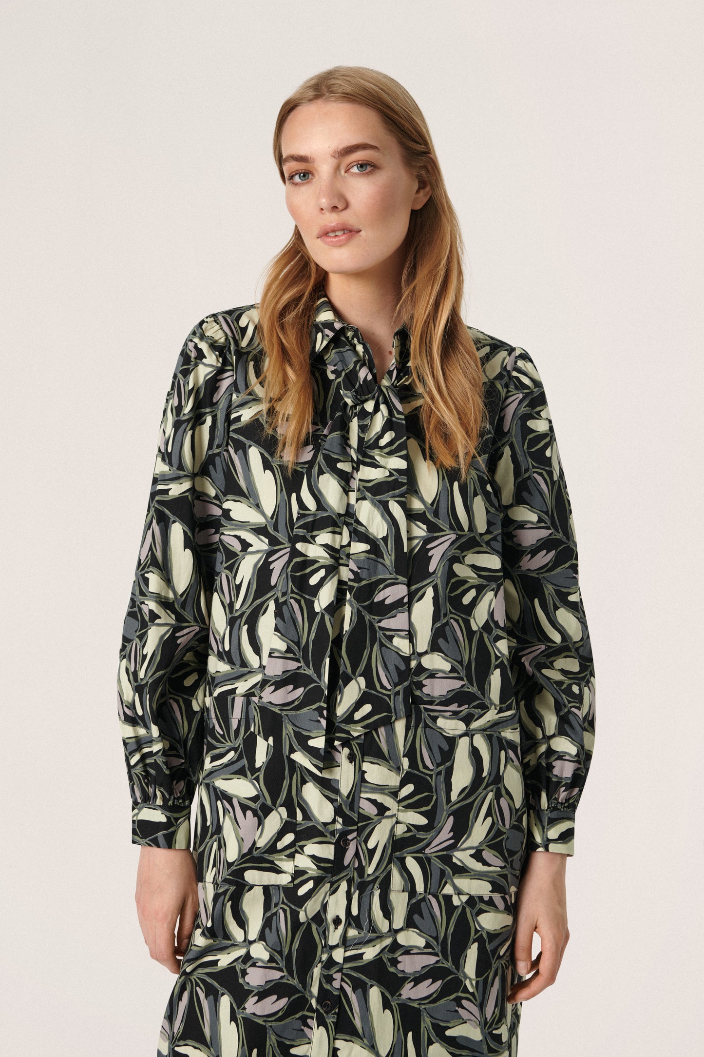Frankie Shirt Dress Dresses Black Leaf Print