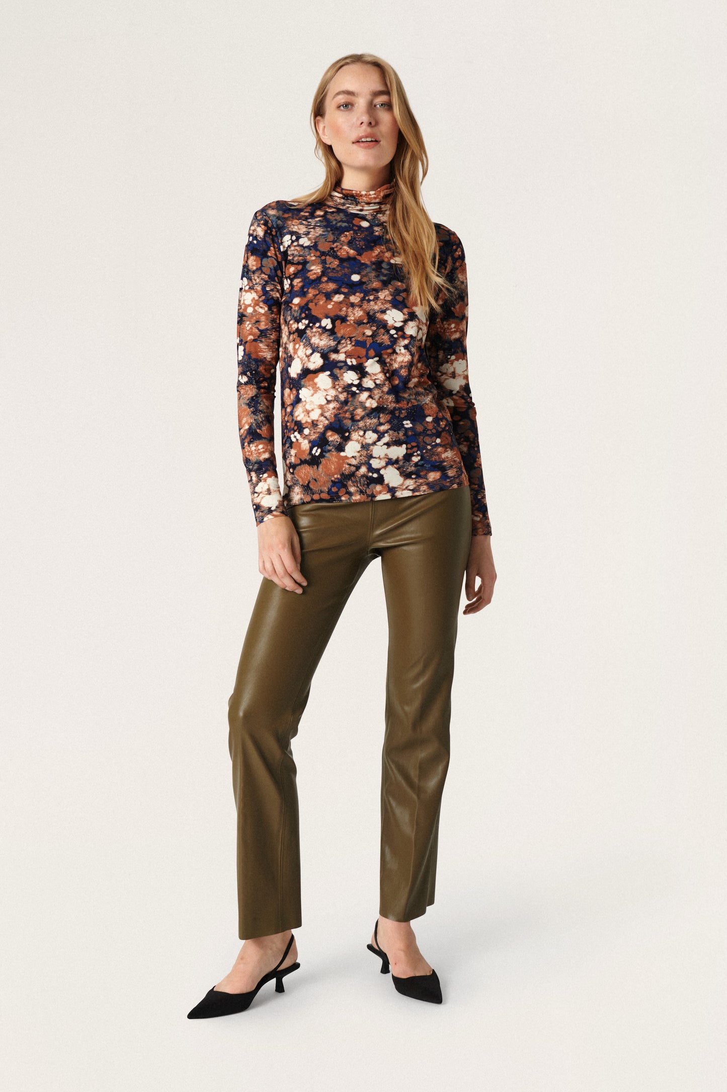 Hanadi Printed Rollneck LS Night Sky Splash Print
