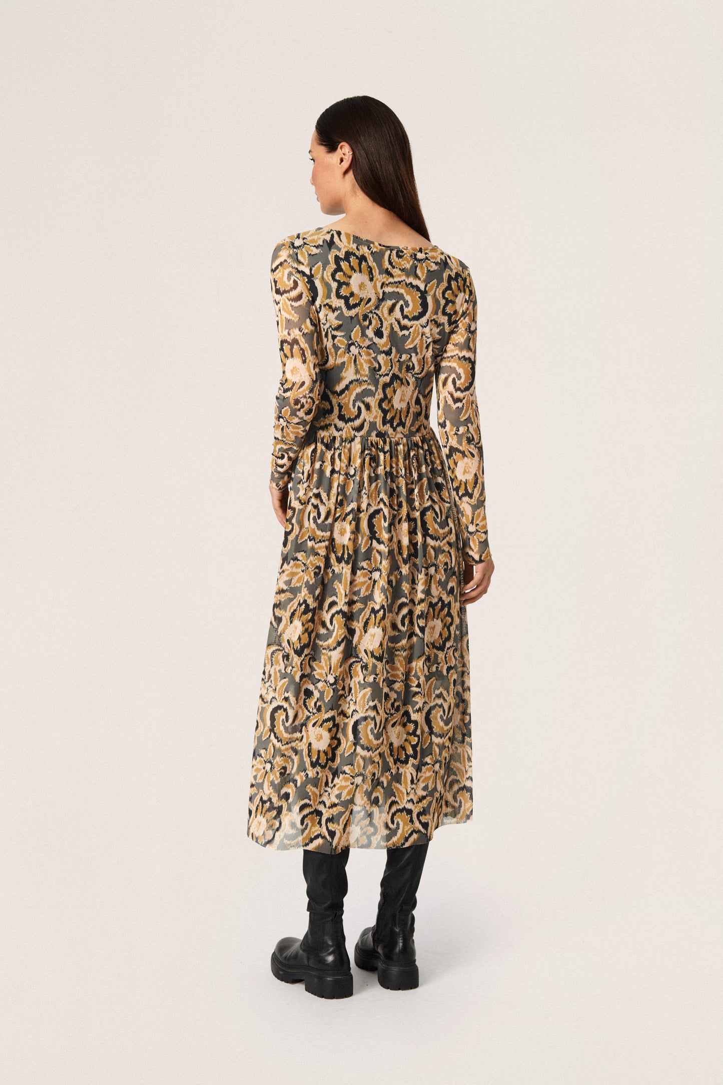 Soaked in Luxury Almira Dress LS Dresses Golden Brown Tapestry Print