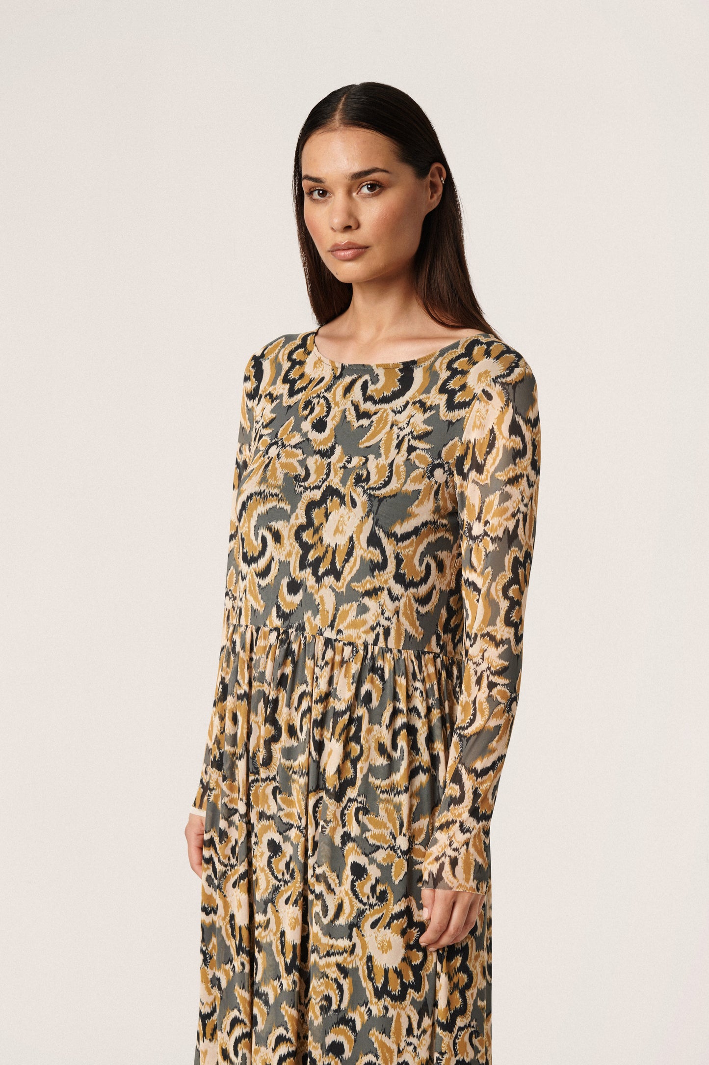 Soaked in Luxury Almira Dress LS Dresses Golden Brown Tapestry Print