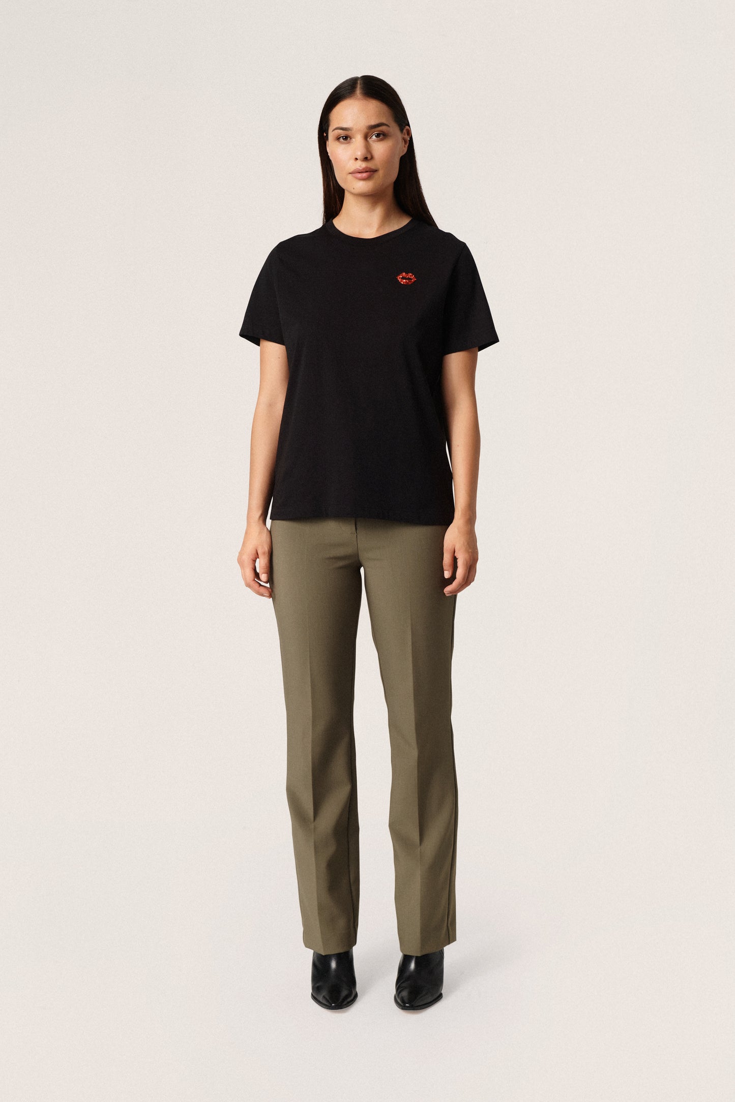 Soaked in Luxury Caden tee SS T-shirts Black