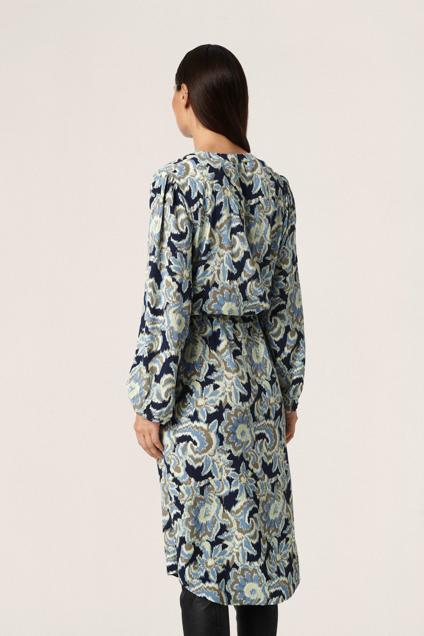 Soaked in Luxury Ebba Helia Dress LS Dresses Night Sky Tapestry Print