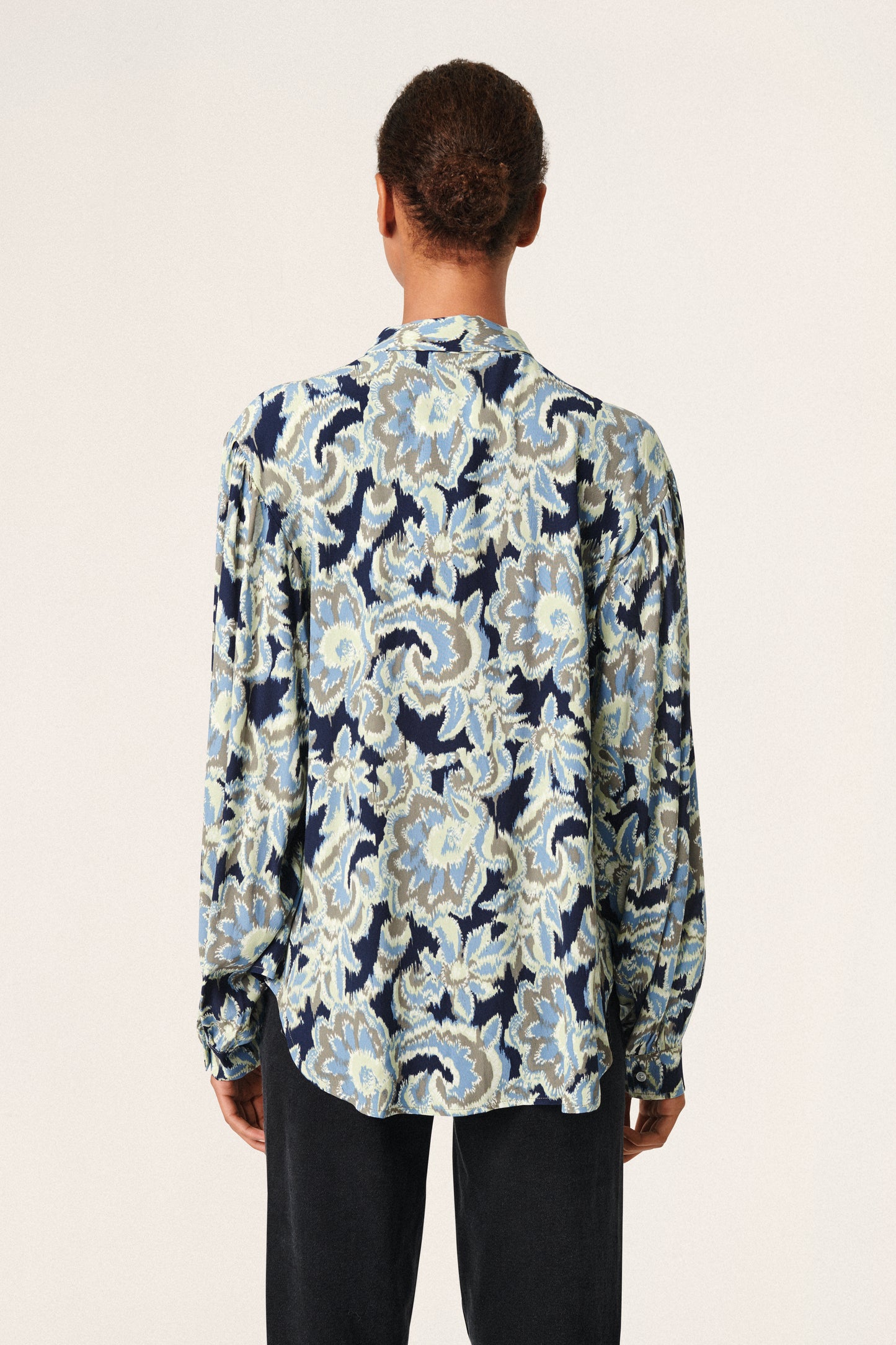 Soaked in Luxury Ebba Shirt LS Shirts/Blouses Night Sky Tapestry Print