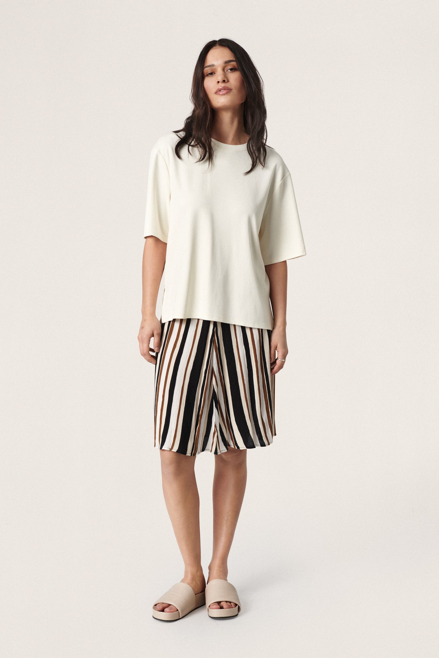 Soaked in Luxury Filli Boxy Tee SS T-shirts Whisper White