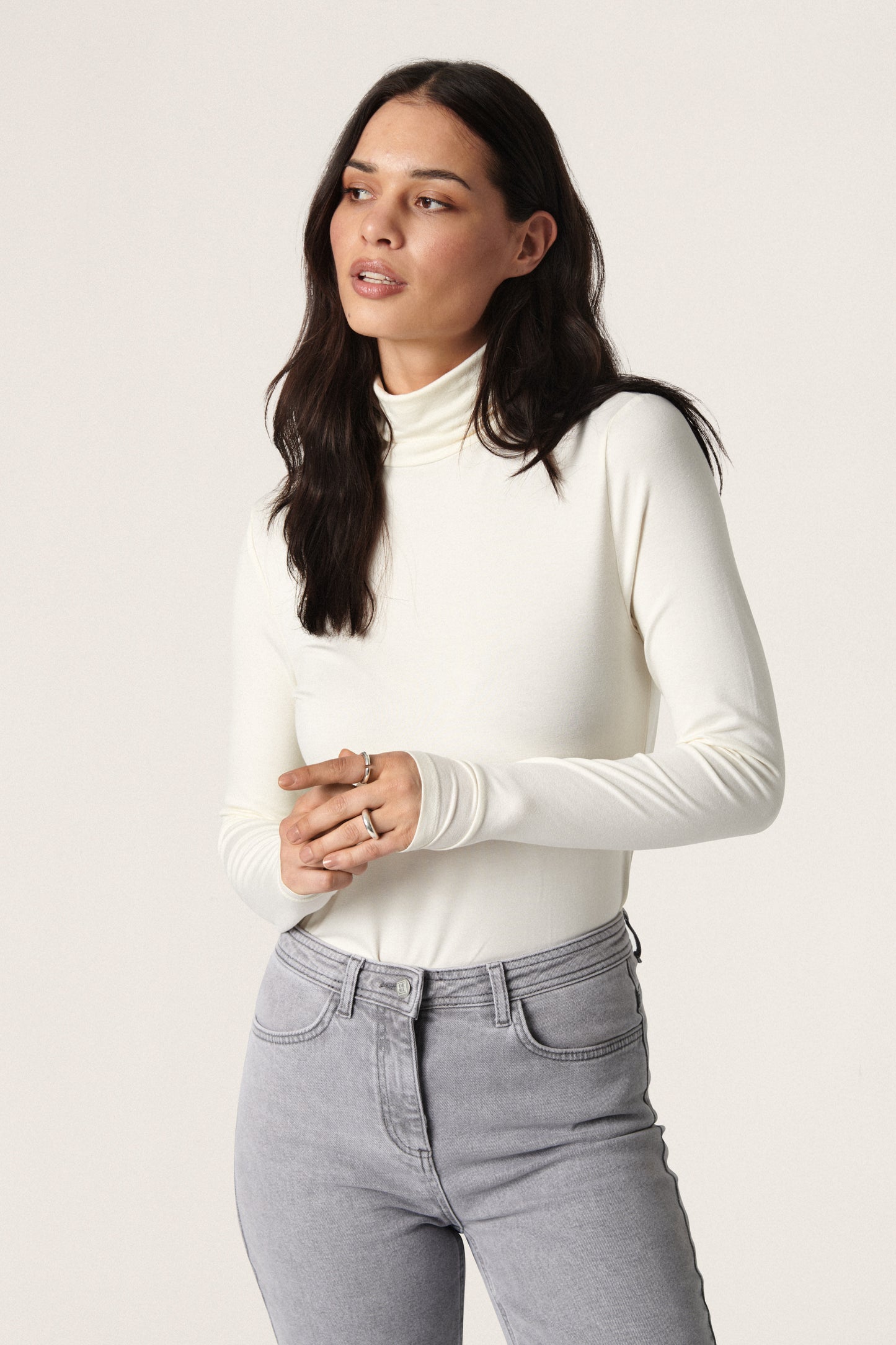 Soaked in Luxury Hanadi Rollneck LS T-shirts Whisper White