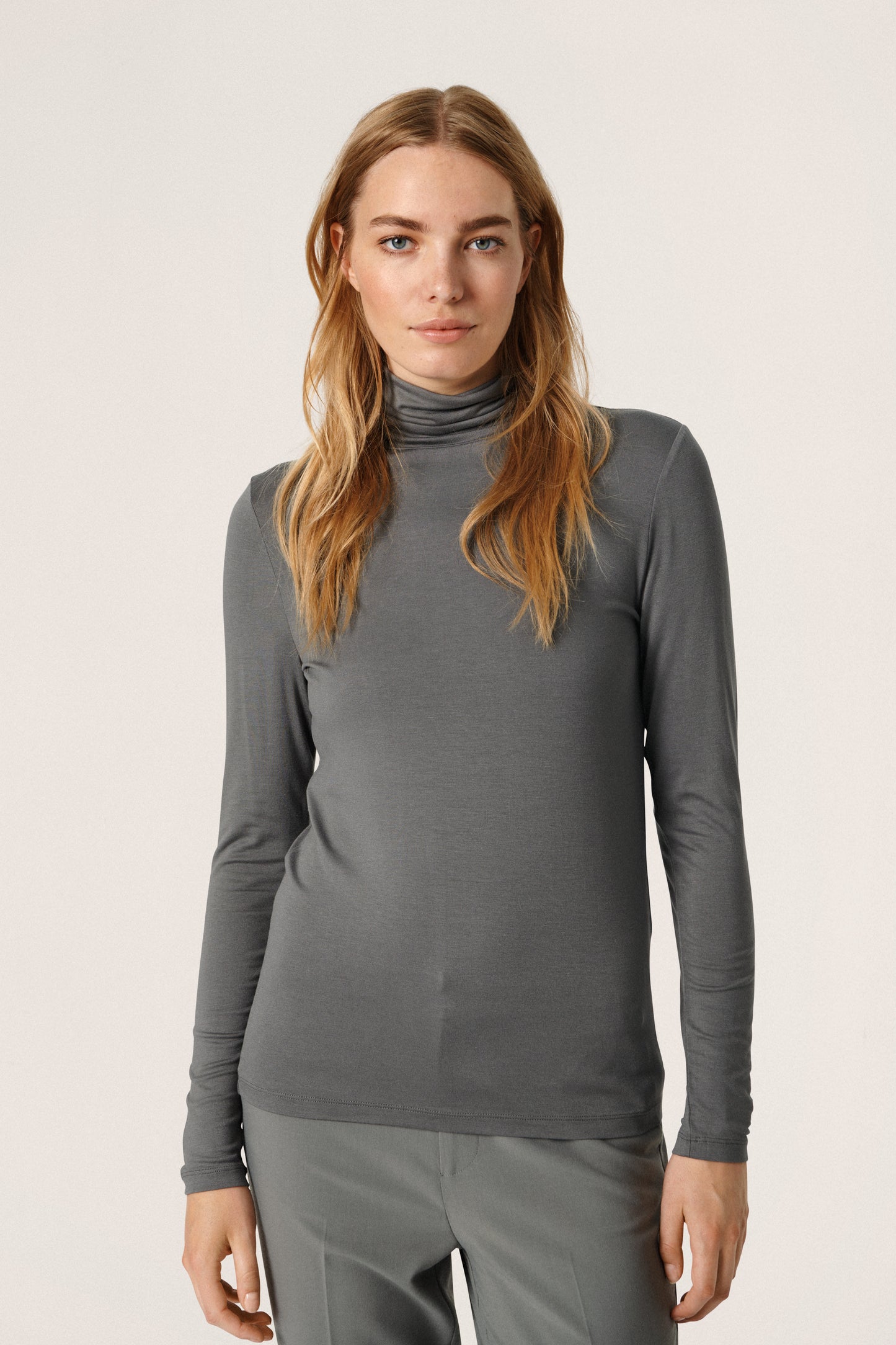 Soaked in Luxury Hanadi Rollneck LS T-shirts Sedona Sage