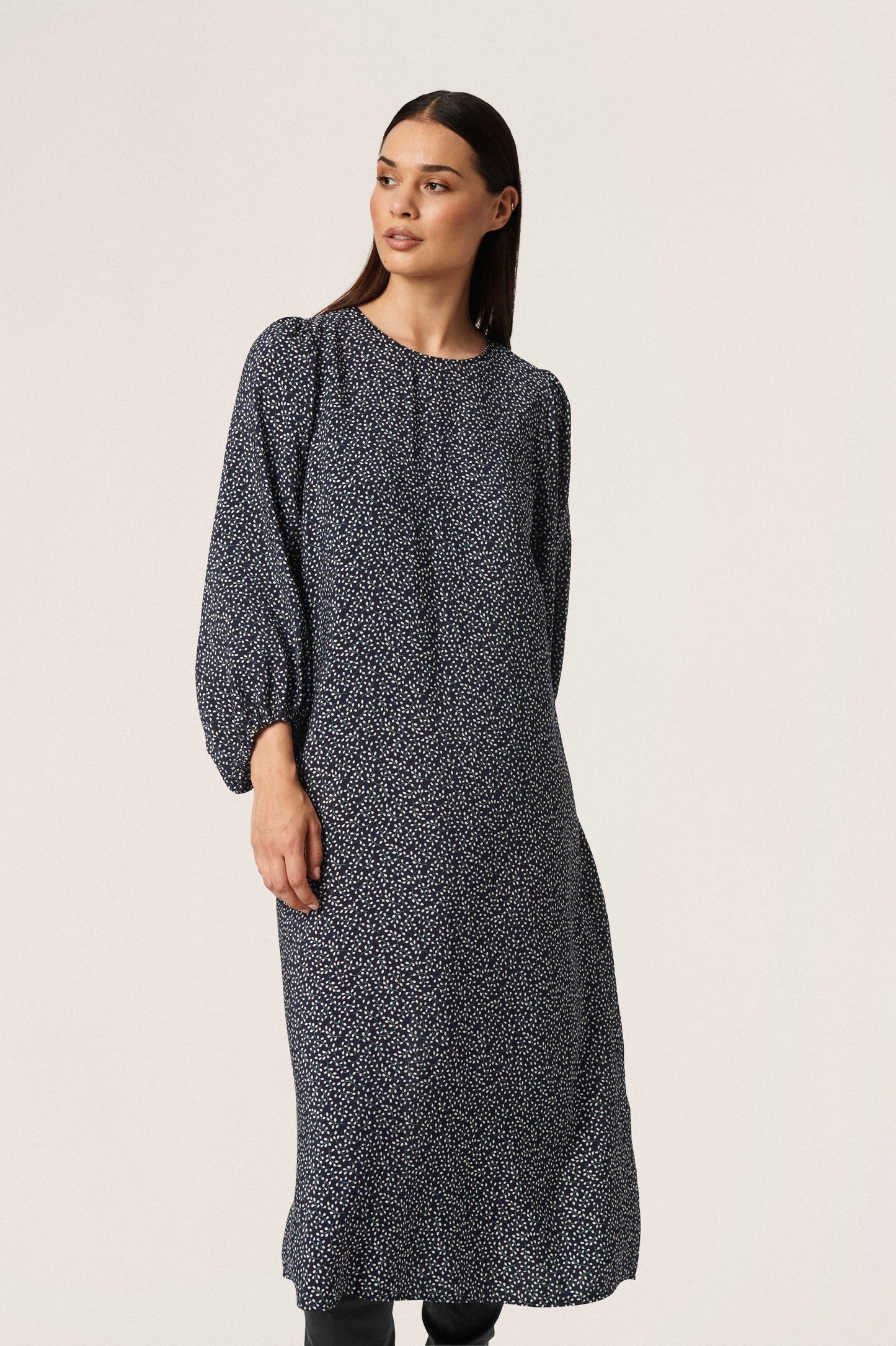 Soaked in Luxury Kamira Dress Dresses Night Sky Leaf Print