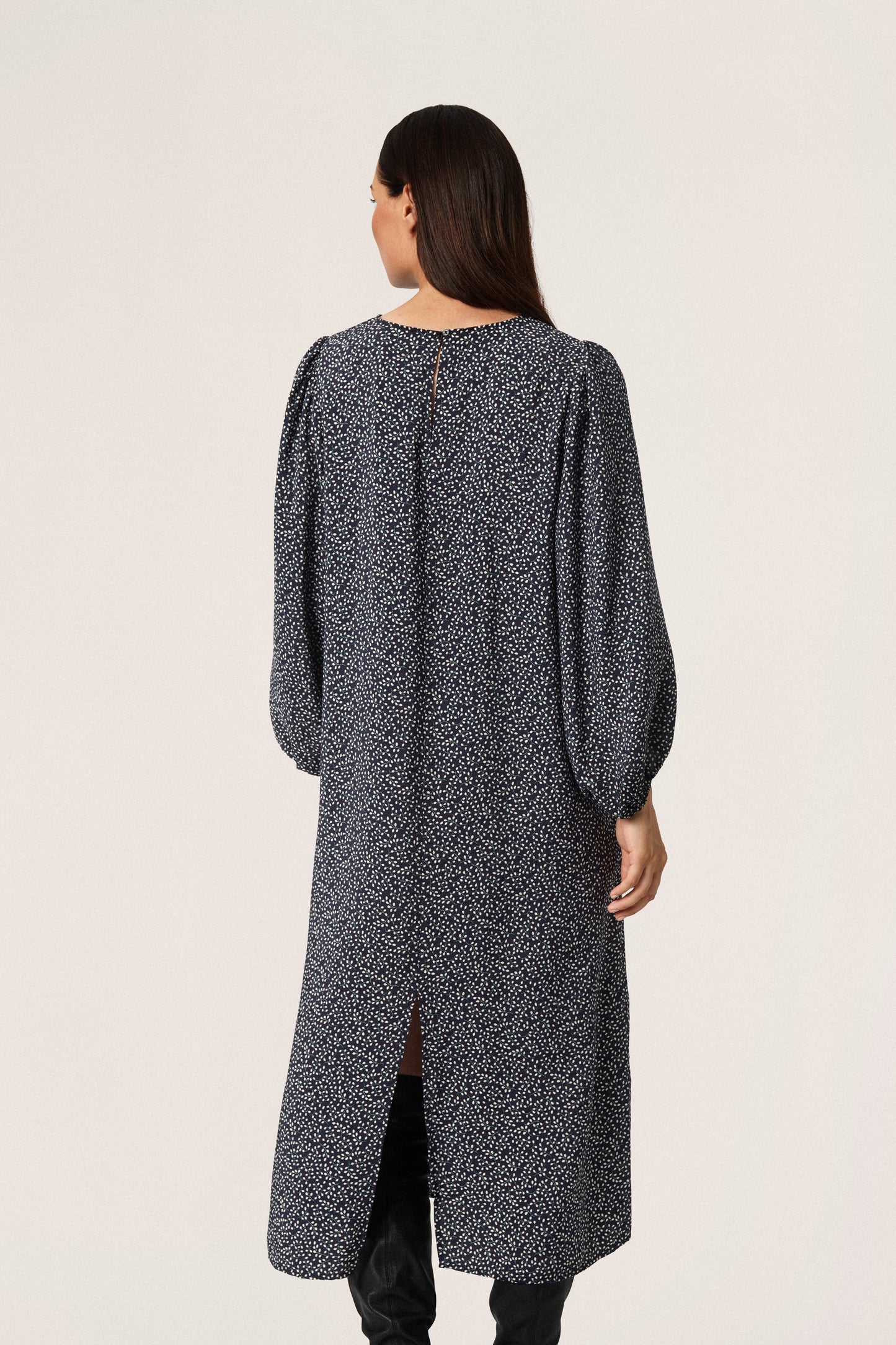 Soaked in Luxury Kamira Dress Dresses Night Sky Leaf Print