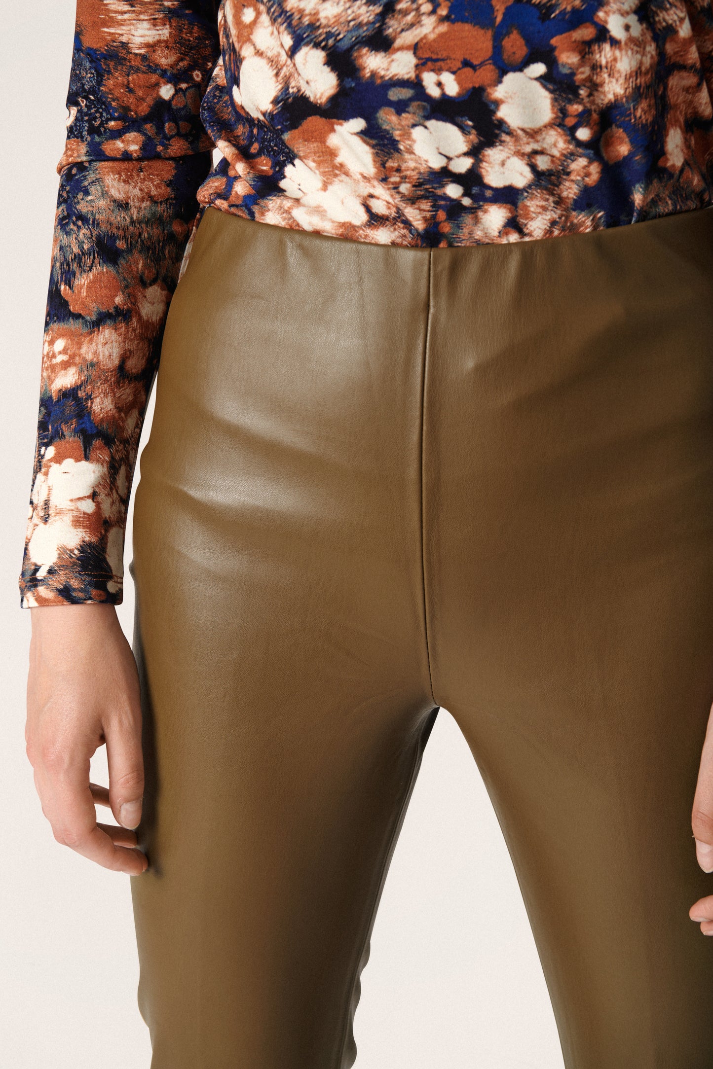 Soaked in Luxury Kaylee Straight Pants Trousers Beech