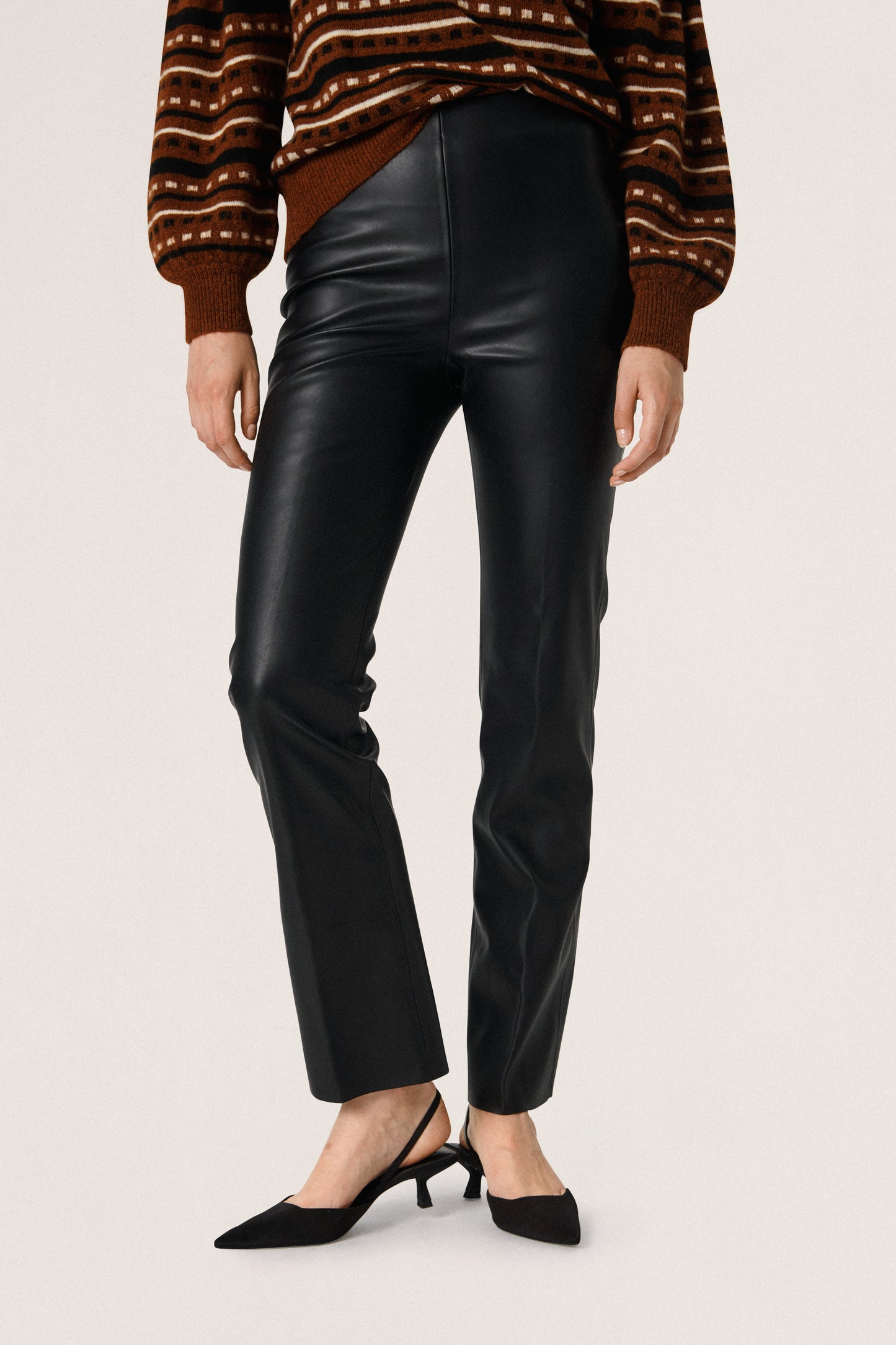 Soaked in Luxury Kaylee Straight Pants Trousers Black