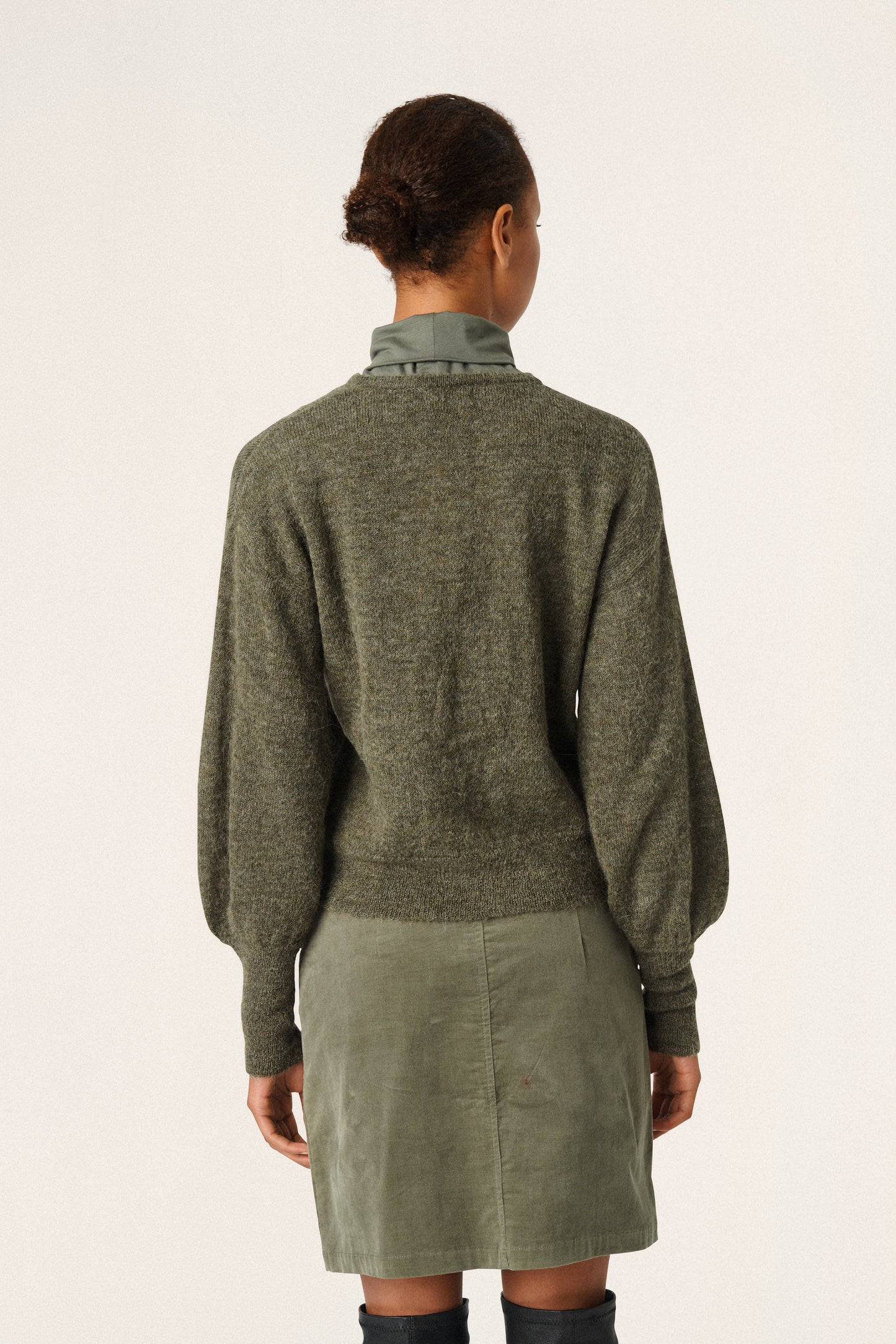 Soaked in Luxury Padma Tuesday Cardigan LS Knit Tea Leaf