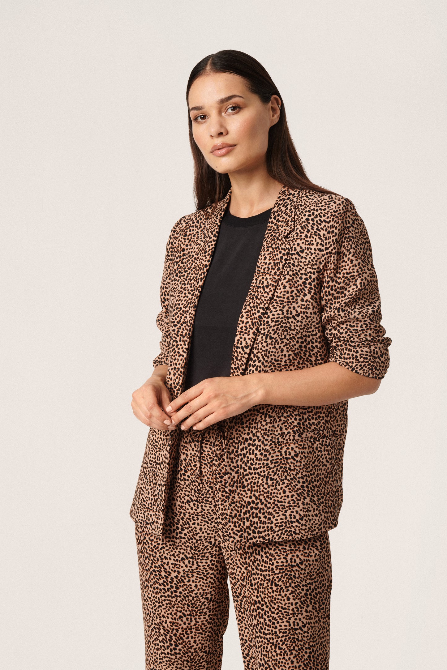Soaked in Luxury Shirley Printed Blazer Jackets Tigers Eye Mini Leopard Print