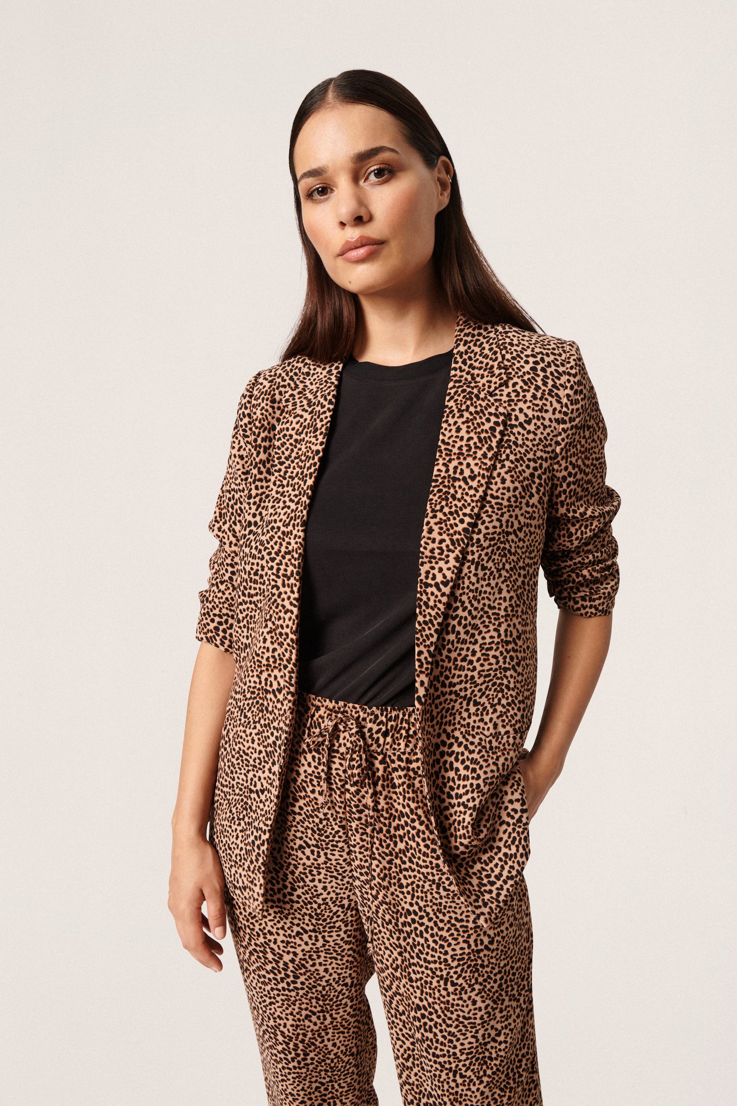 Soaked in Luxury Shirley Printed Blazer Jackets Tigers Eye Mini Leopard Print