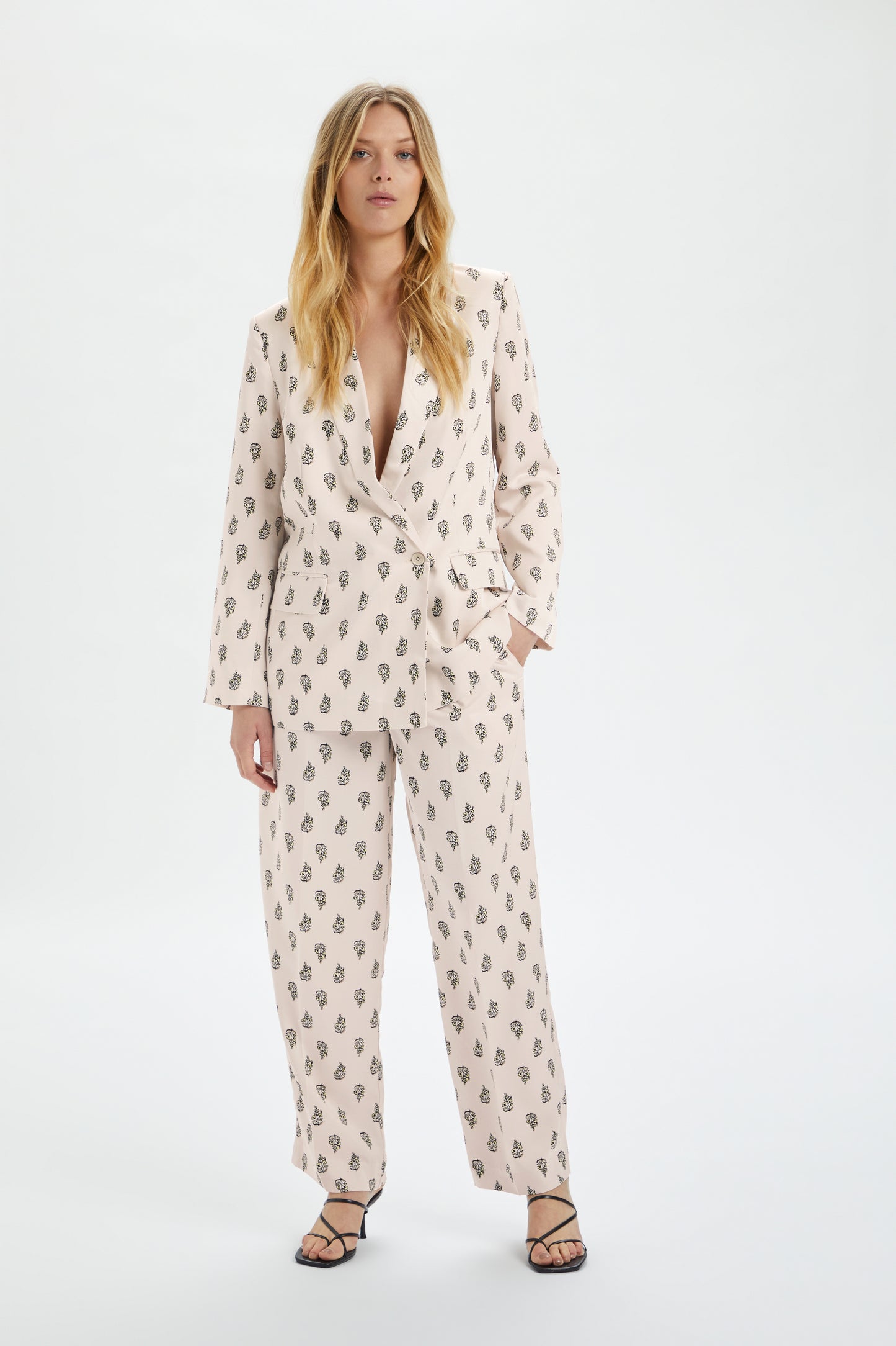 Soaked in Luxury Thora Blazer Jackets Oatmeal Block Print