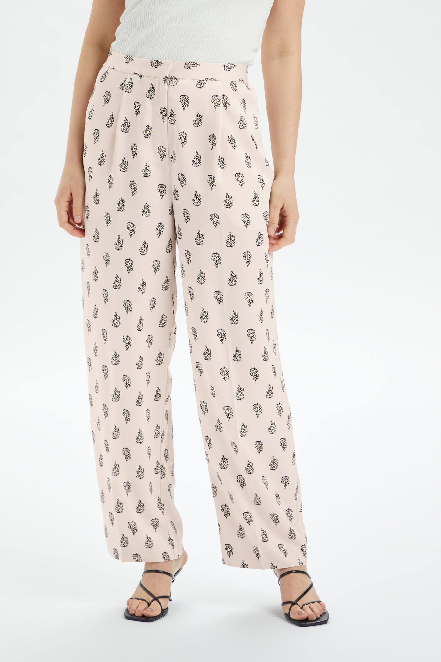 Soaked in Luxury Thora Pants Trousers Oatmeal Block Print