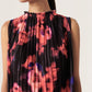 Soaked in Luxury Alice Dress Dresses Red Blurred Flower Print