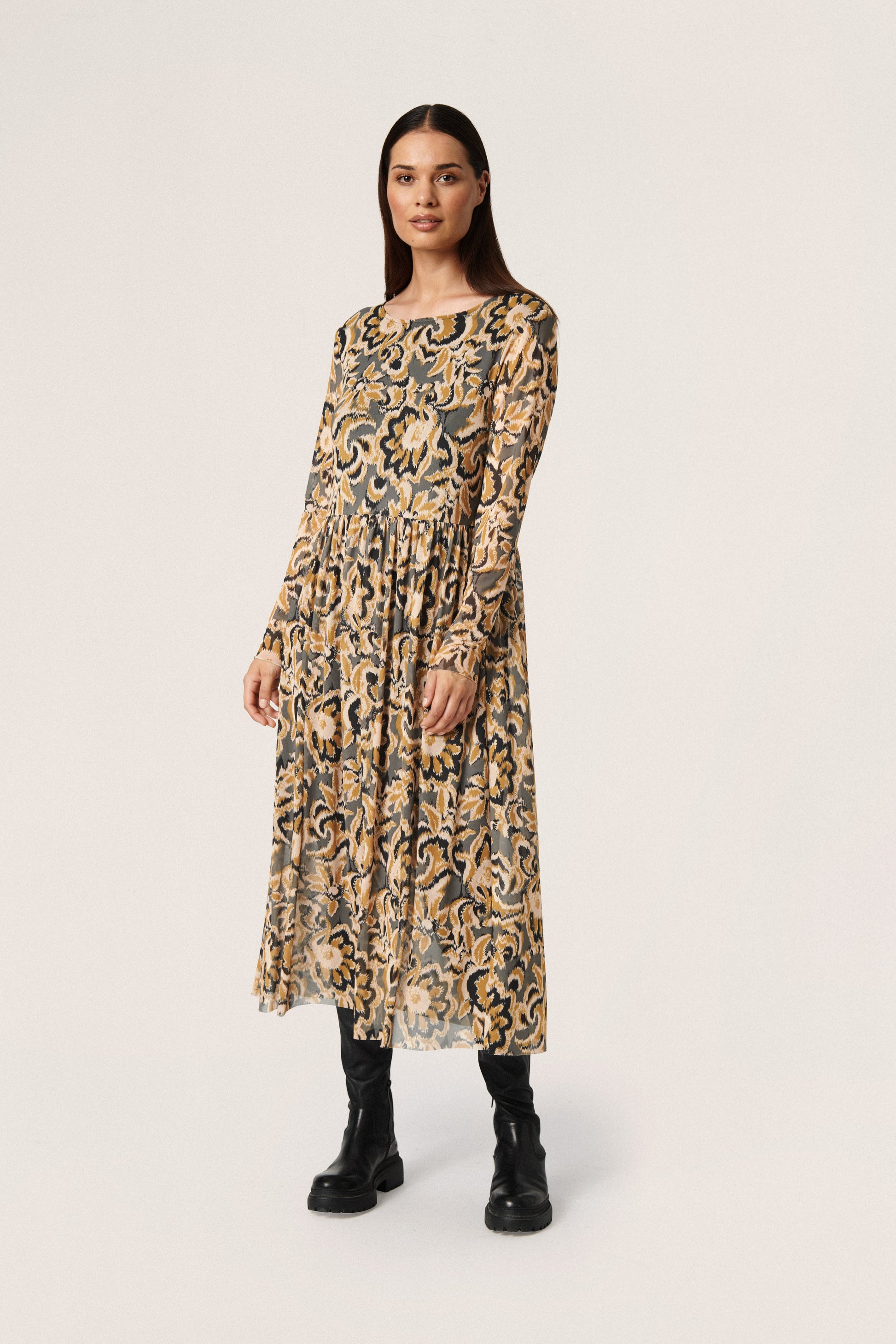 Soaked in Luxury Almira Dress LS Dresses Golden Brown Tapestry Print