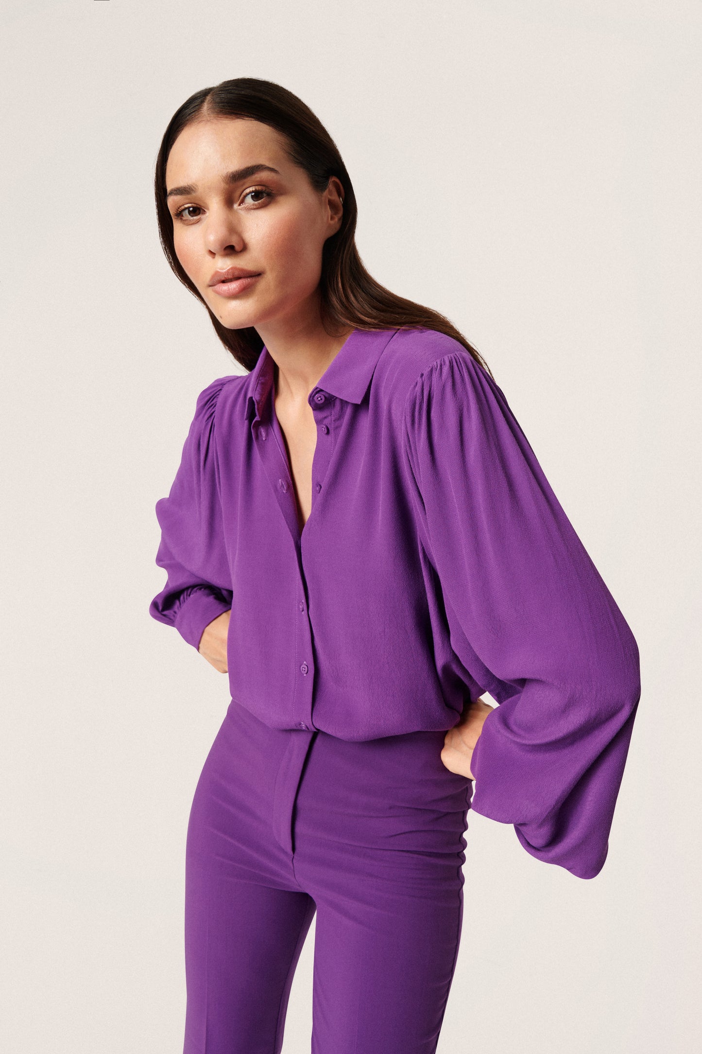 Soaked in Luxury Chrishell Solid Shirt LS Shirts/Blouses Amaranth Purple