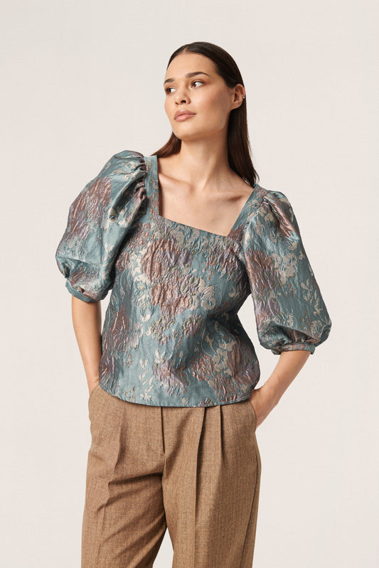 Soaked in Luxury Sonnia Blouse SS Shirts/Blouses Metallic Jacquard Fabric
