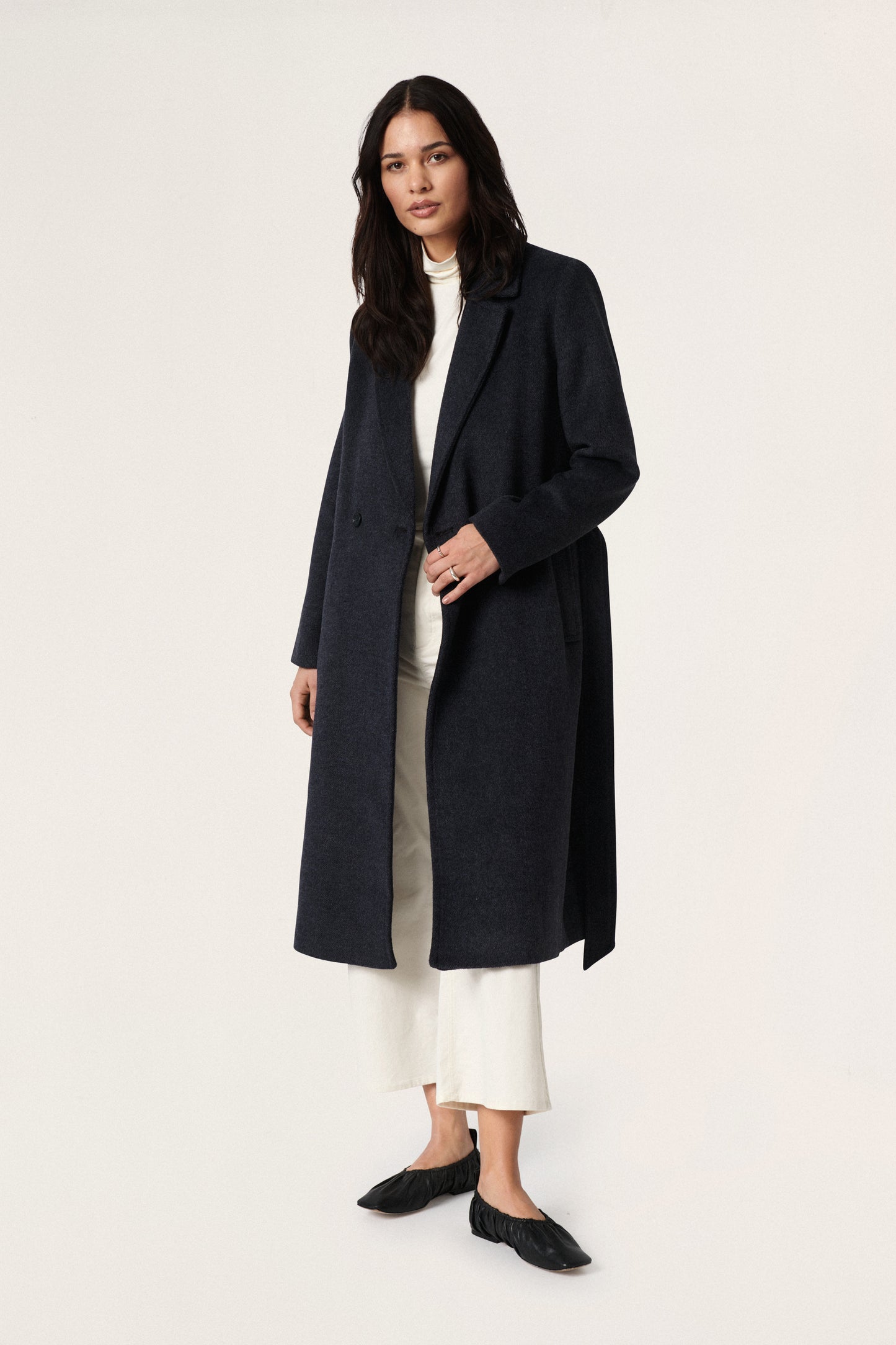 Soaked in Luxury Tenerife Coat Outerwear India Ink & Black Twill